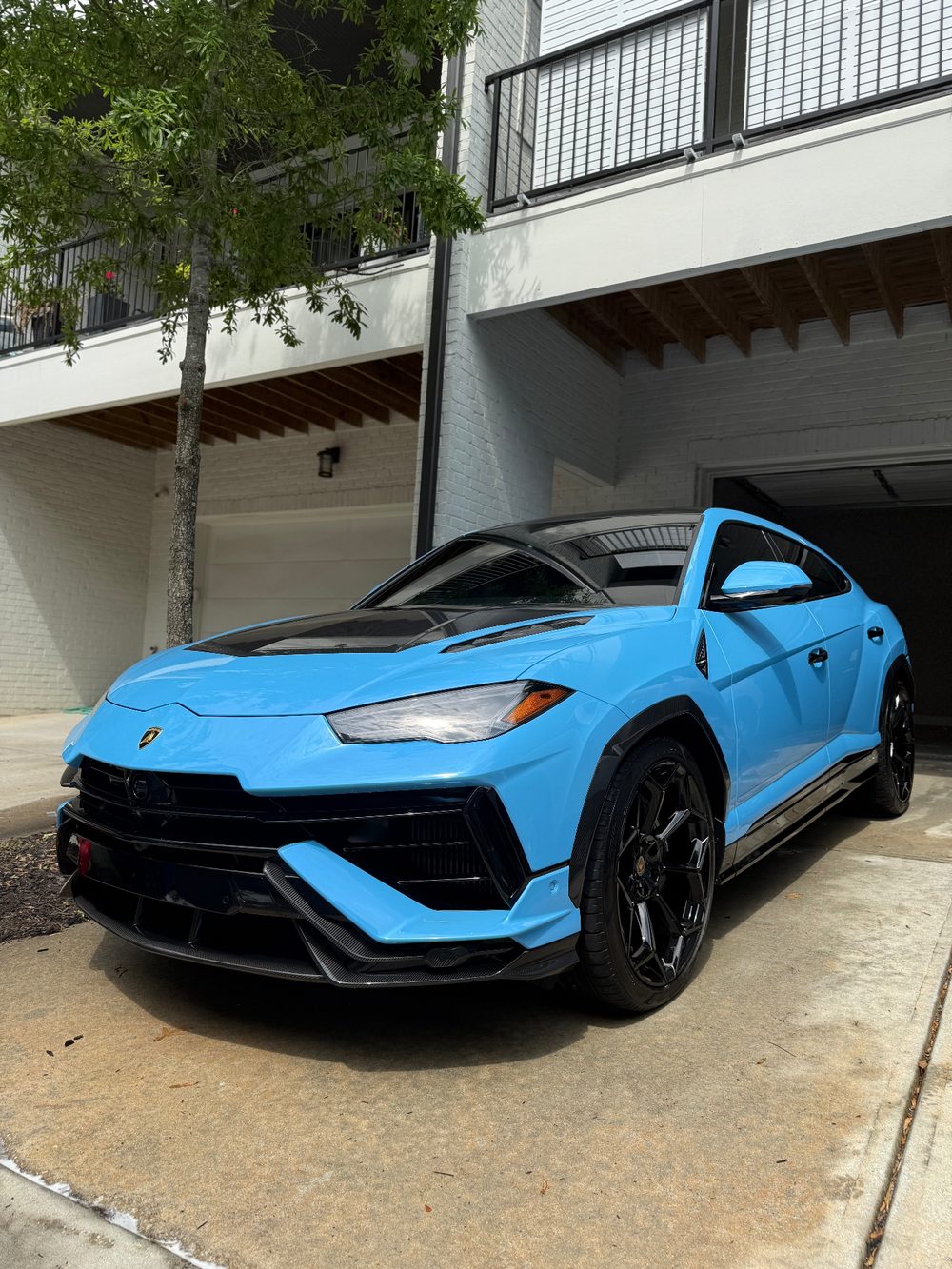 Detailed Lamborghini Urus exterior shine, Atlanta, GA